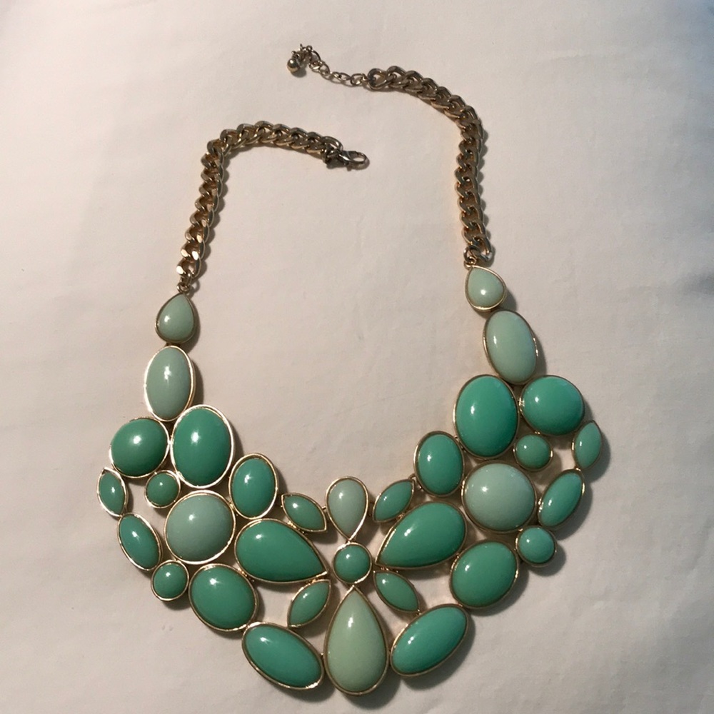 Statement necklace